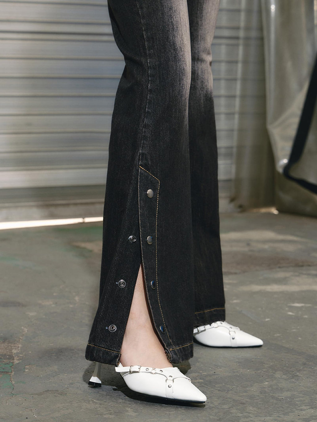 Women Bell Bottom Jeans  Flare Mid Rise Vintage Denim Pants 90s Y2k style